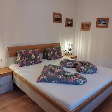 Klein & Fein Apartament