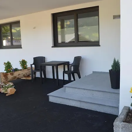 Klein & Fein Apartament *